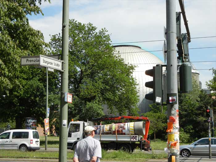 UFO an der Prenzlauer Allee